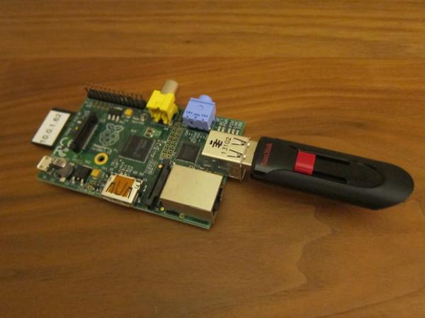 Mounting a USB Thumb Drive with the Raspberry Pi