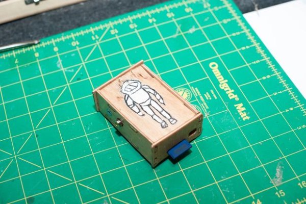 Simple Snap Together Raspberry Pi Wood Case