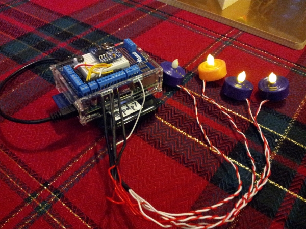 Autoadvent Raspberry Pi controlled LED Advent candles