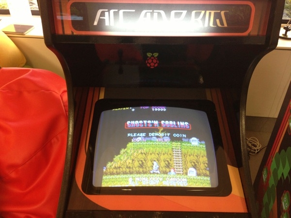Connecting a Raspberry Pi to an old 15Khz Arcade Monitor