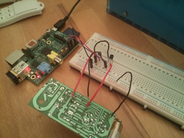Make an Internet Controlled Lamp with a Raspberry Pi and Flask