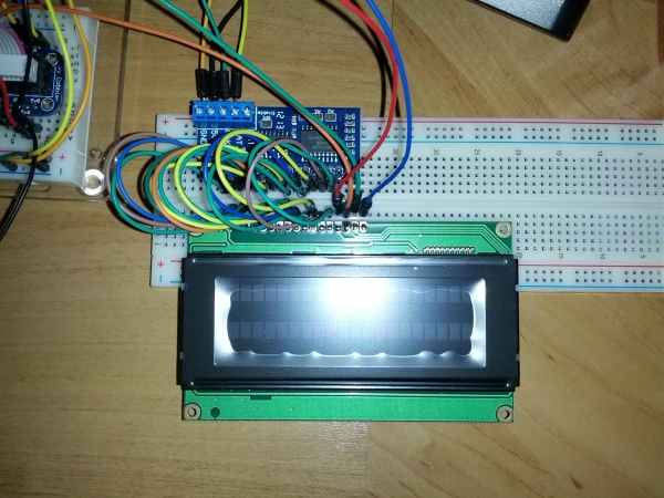 (Week 13) Testing with 16×2 LCD screen and Raspberry Pi using Fritzing