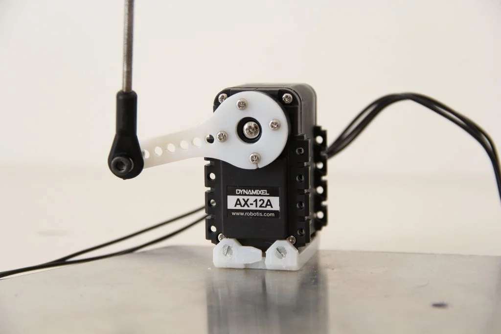 How to drive Dynamixel AX-12A servos (with a RaspberryPi)