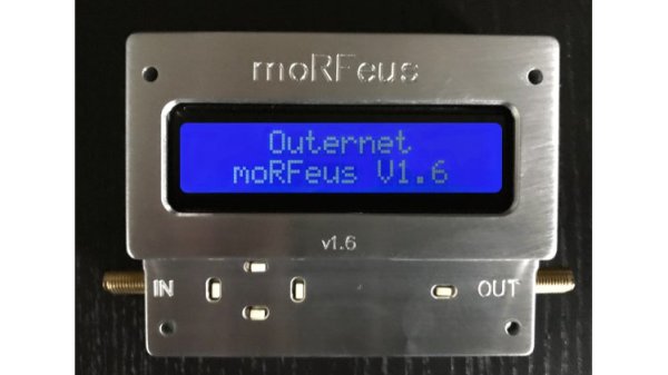moRFeus – A field-configurable wideband frequency converter and signal generator