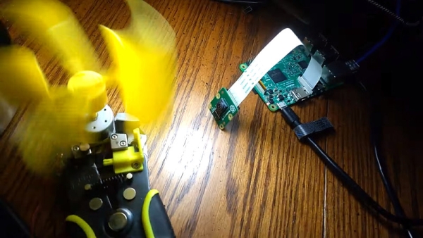 660 FPS RASPBERRY PI VIDEO CAPTURES THE MOMENT IN EXTREME SLO-MO
