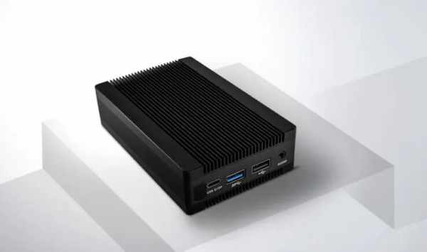 STATION P1 AND M1 ARE PASSIVELY COOLED MINI PCS THAT RUN MEDIA OR DESKTOP ANDROID OS