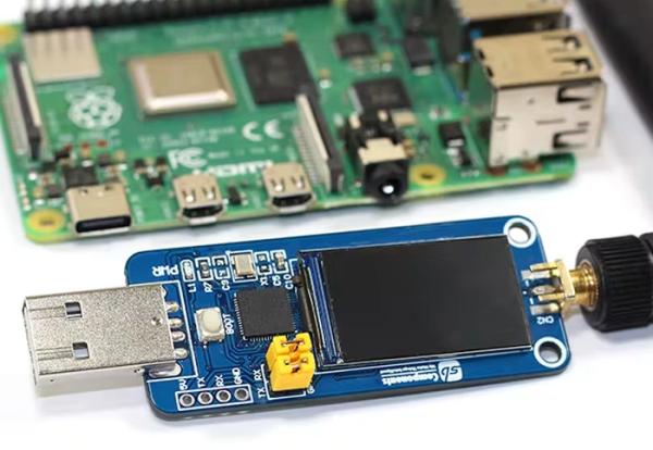 RangePi-LoRa-network-adapter-perfect-for-Raspberry-Pi-projects