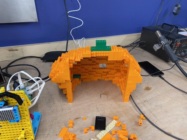 The Lego Pumpkin
