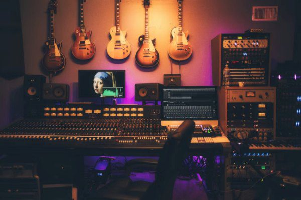 How to Use Logic Pro to Create a Song