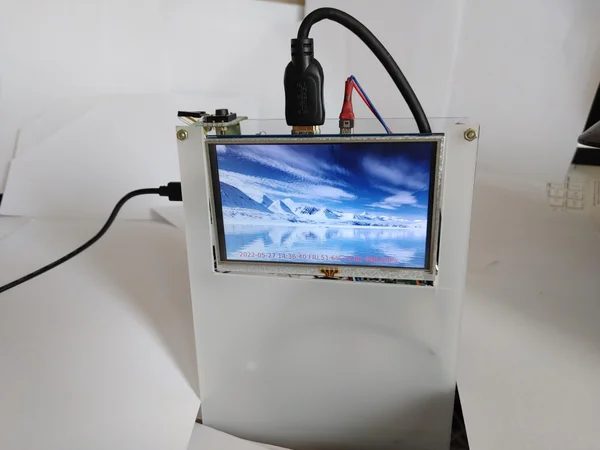 RPI and 5 Inch LCD Digital Album and Weather Station